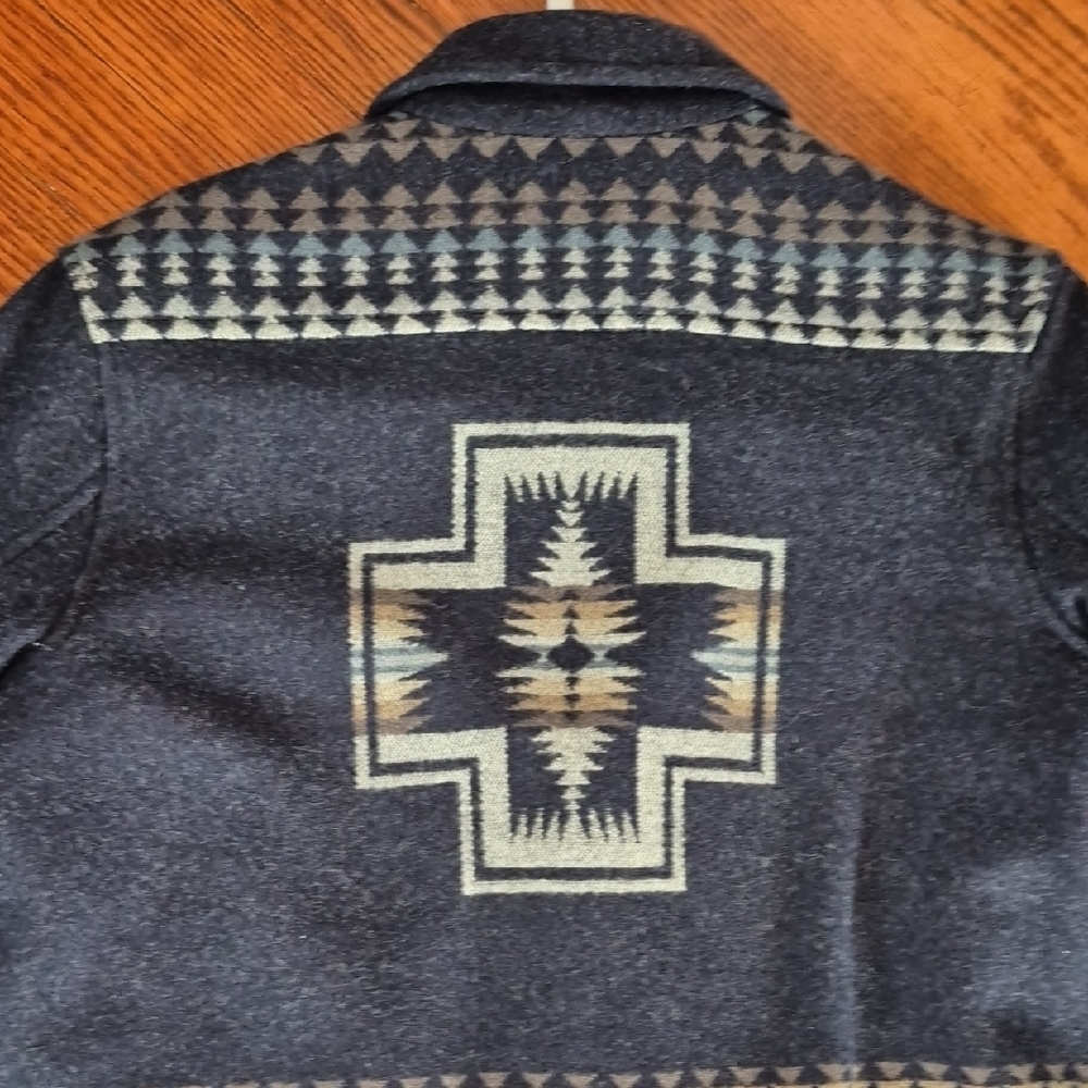 Pendleton Navy And Gray Patterned Wool Jacket - image 7